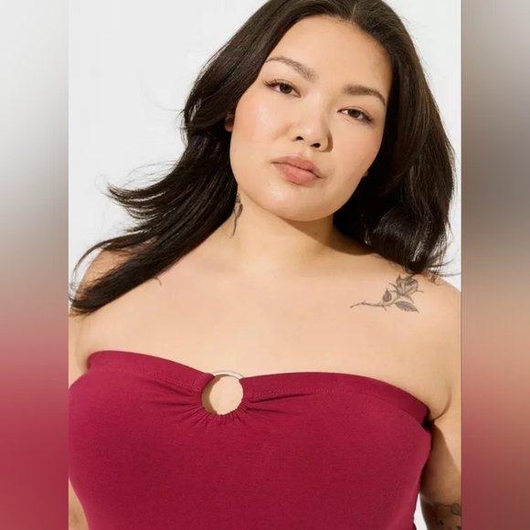 Torrid Foxy O-ring Tube Top Red Plum Berry 3x New Nwt - Picture 4 of 11